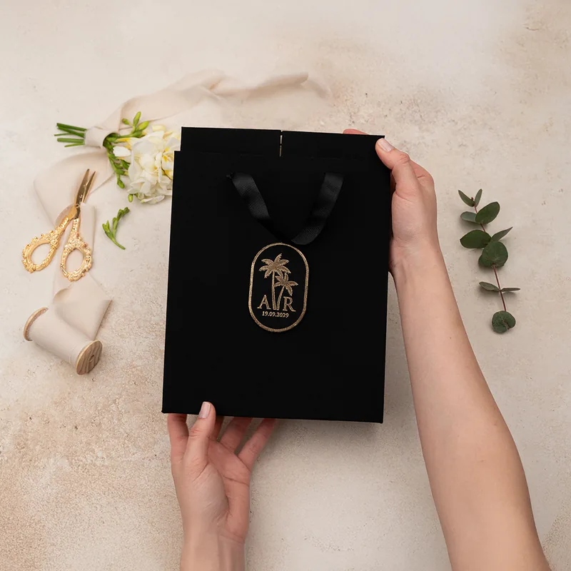 Luxury 5106 Çantalı davetiye, farklı açıdan detay görünümü