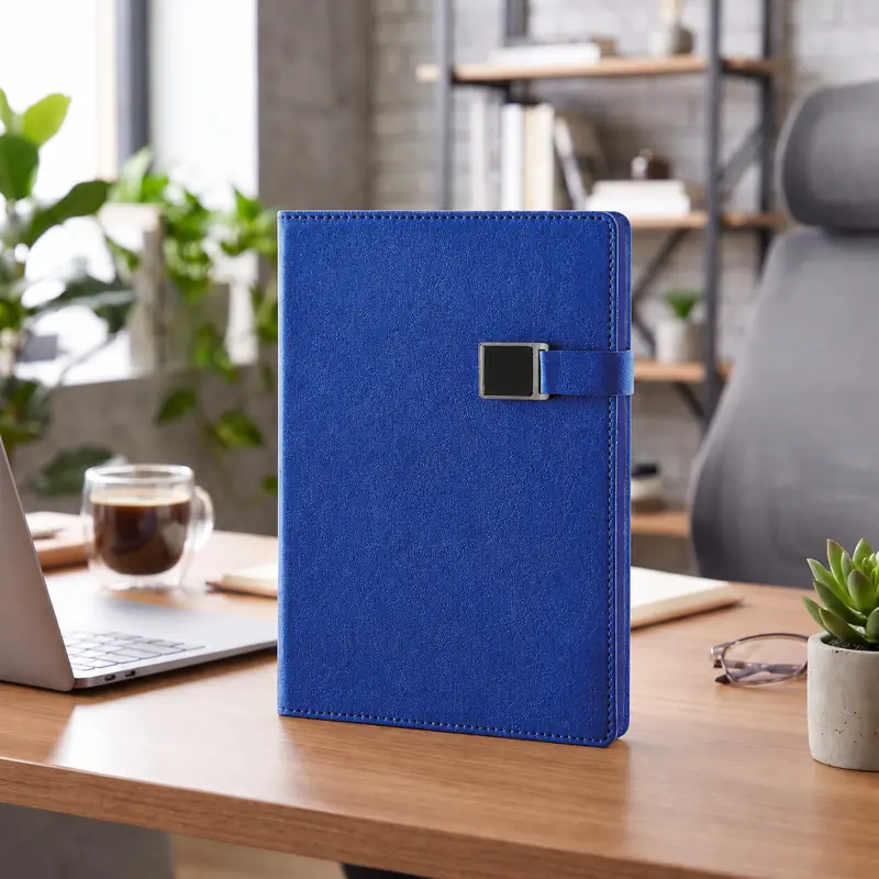 Defter DE2561 mavi renkli, metal tokalı termo deri defter